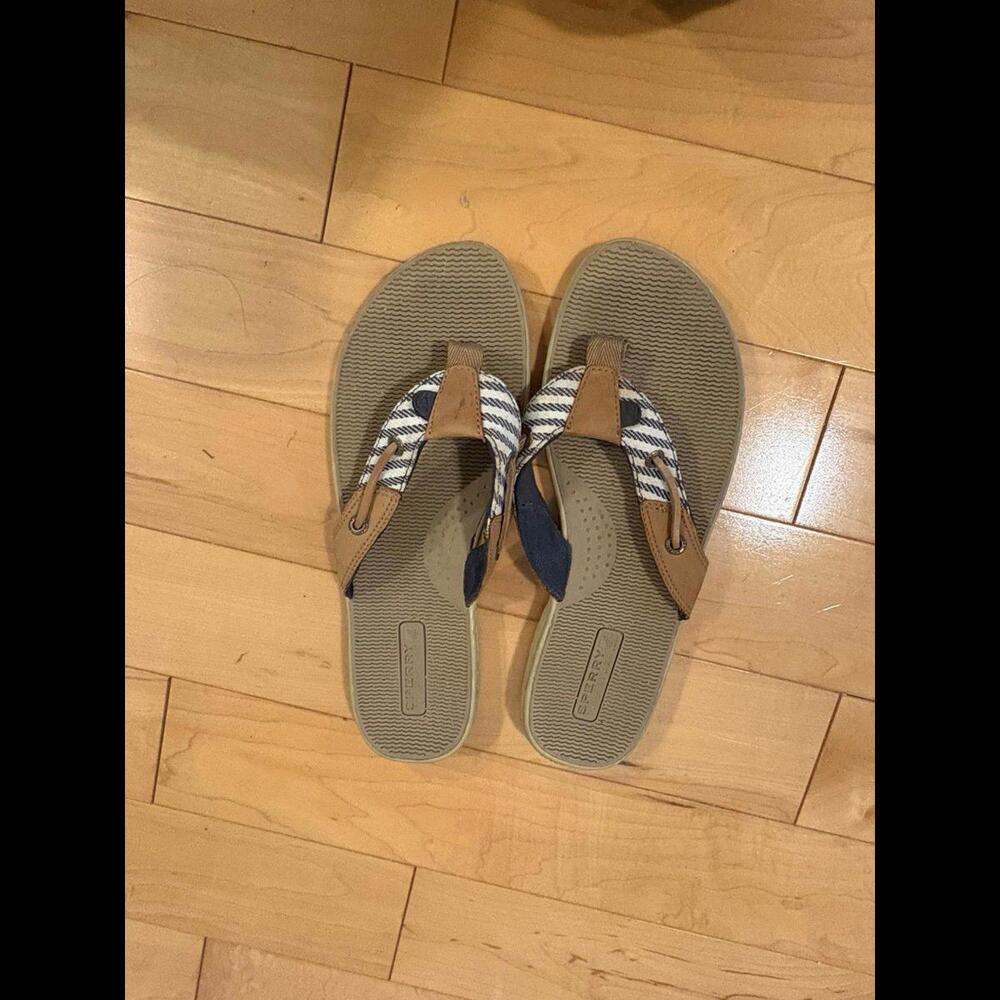 Flip flops size 9